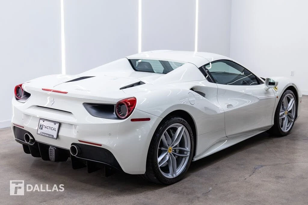 2018 Ferrari 488 Spider - Image 11 of 31