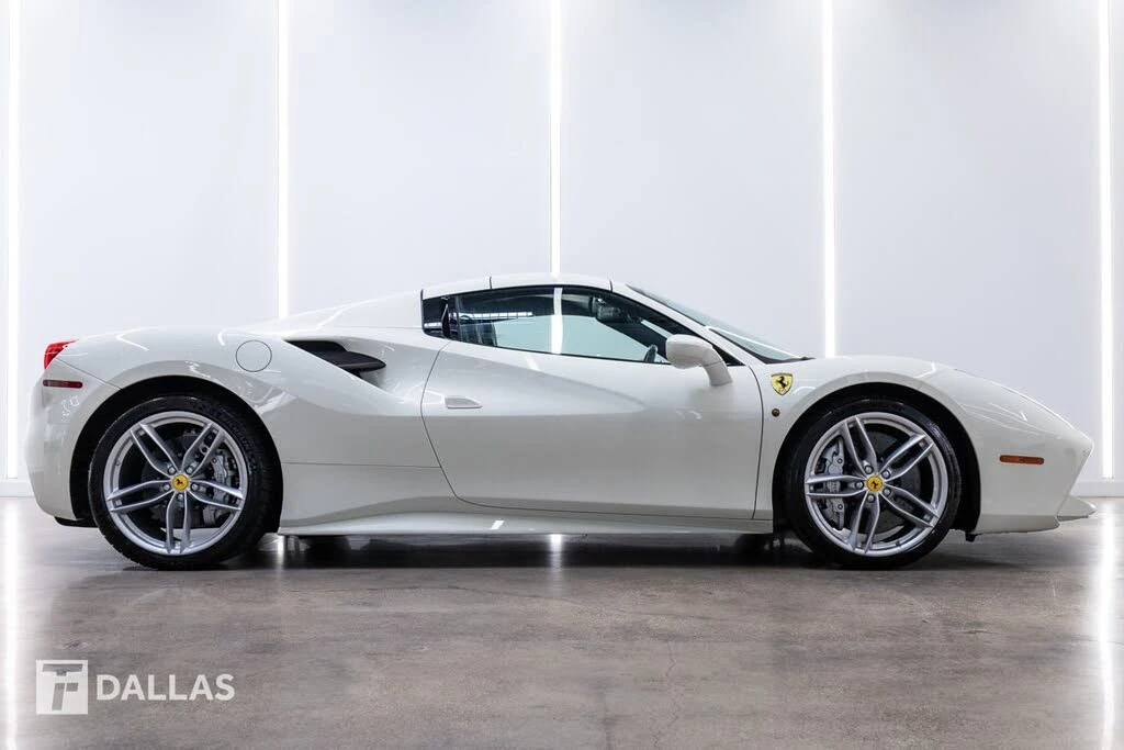 2018 Ferrari 488 Spider - Image 12 of 31