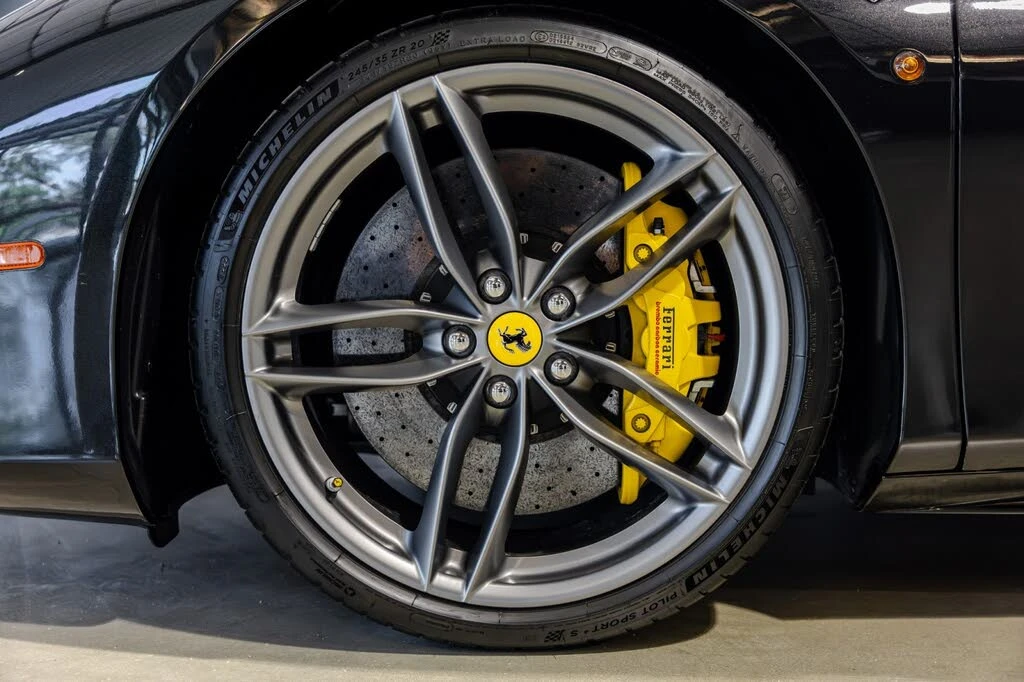 2018 Ferrari 488 Spider - Image 24 of 31