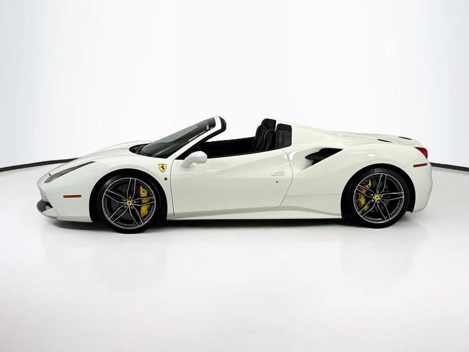 2018 Ferrari 488 Spider - Image 8 of 31