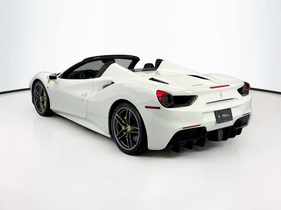 2018 Ferrari 488 Spider - Image 7 of 31