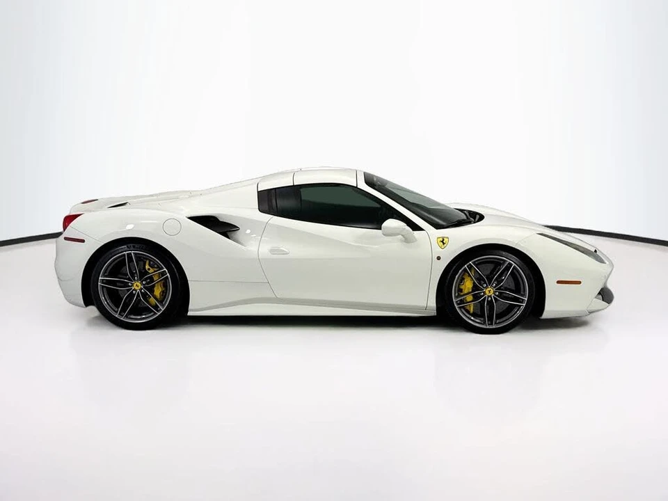 2018 Ferrari 488 Spider - Image 12 of 31