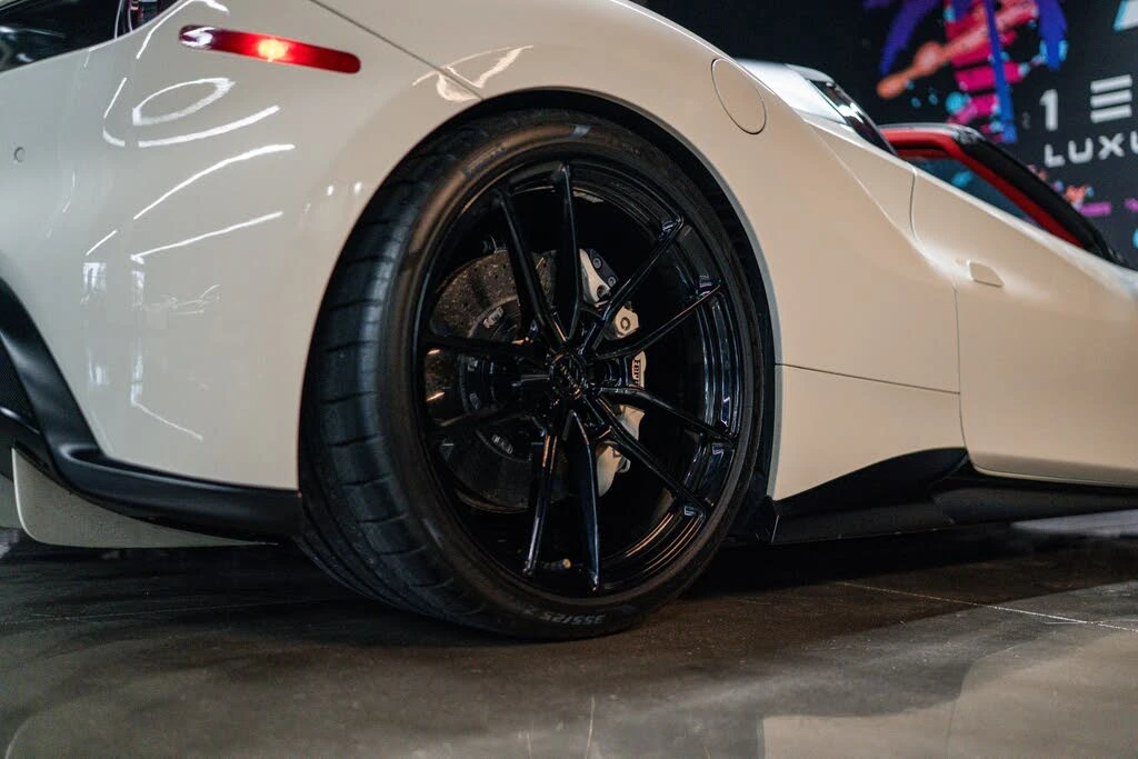 2018 Ferrari 488 Spider - Image 18 of 27