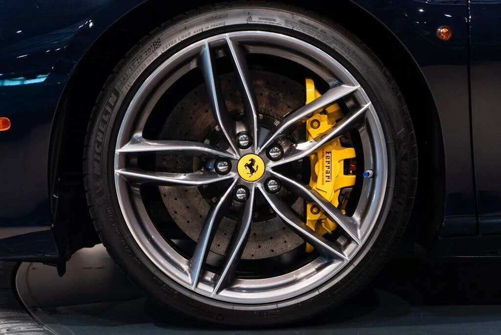 2018 Ferrari 488 Spider - Image 13 of 31