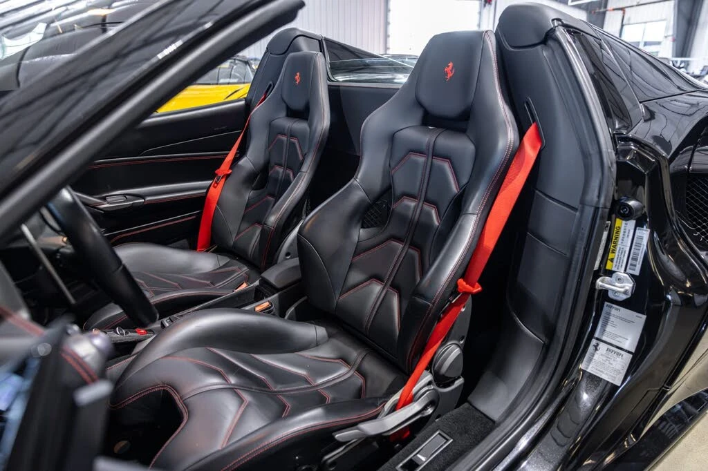 2018 Ferrari 488 Spider - Image 10 of 31