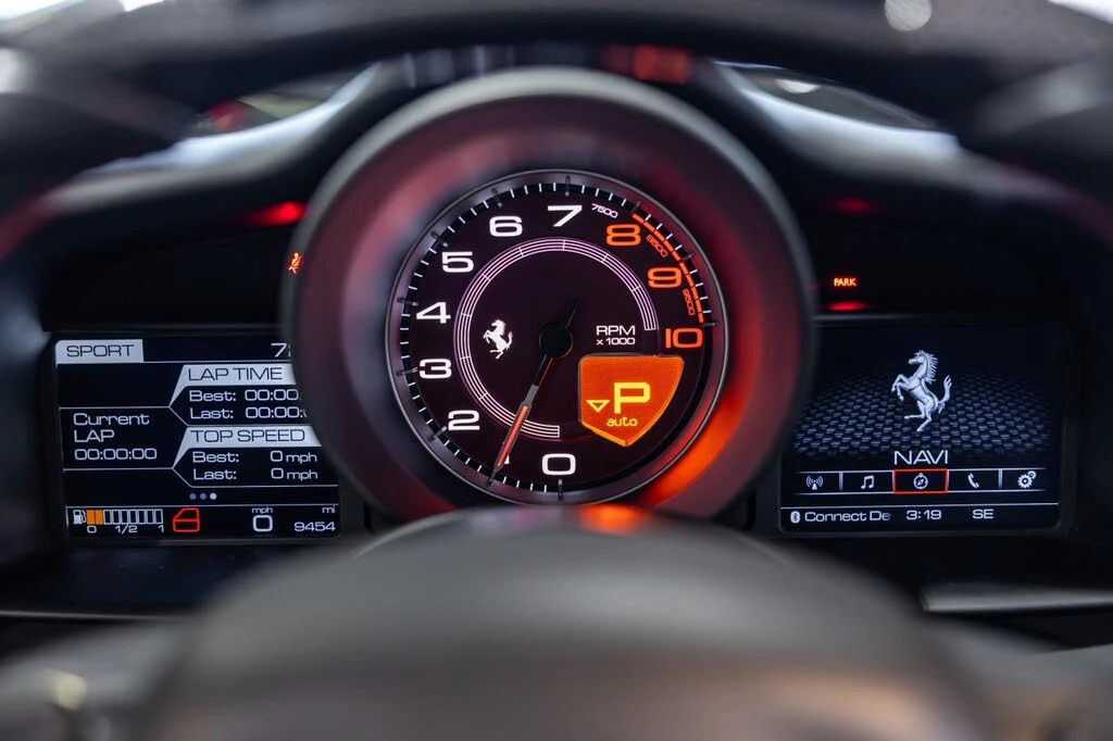 2018 Ferrari 488 Spider - Image 13 of 31