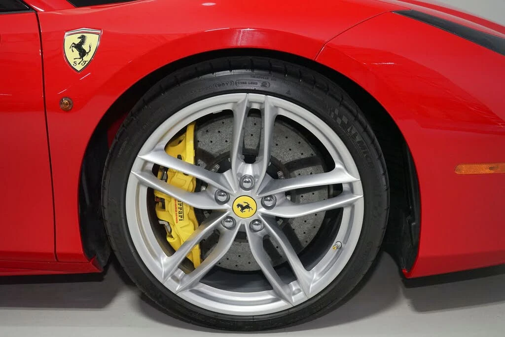 2018 Ferrari 488 Spider - Image 25 of 28
