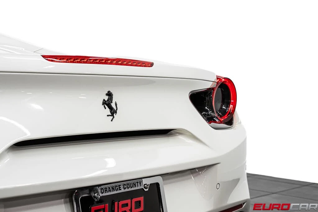 2018 Ferrari 488 Spider - Image 30 of 31