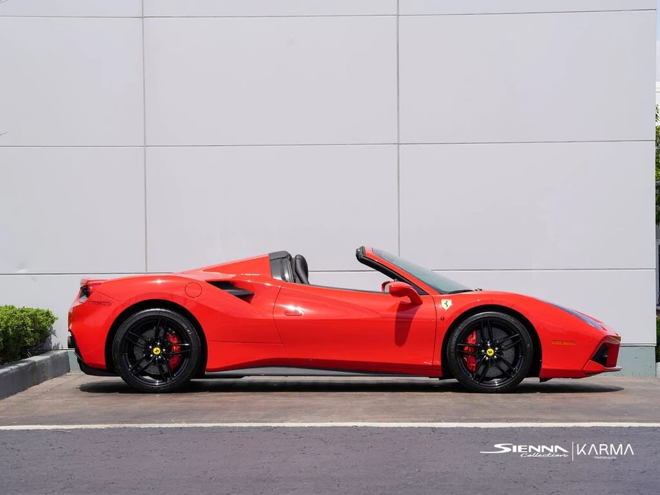 2018 Ferrari 488 Spider - Image 16 of 31