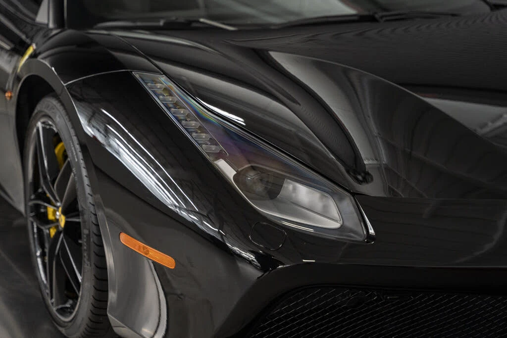 2018 Ferrari 488 Spider - Image 13 of 31