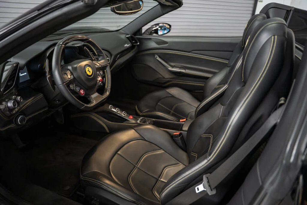 2018 Ferrari 488 Spider - Image 29 of 31