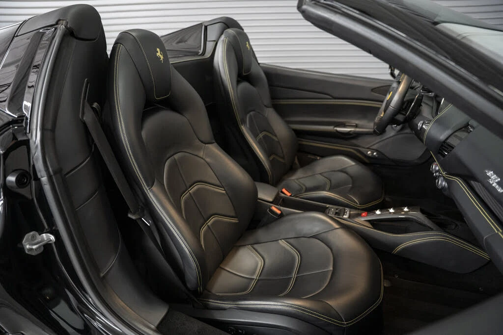2018 Ferrari 488 Spider - Image 30 of 31