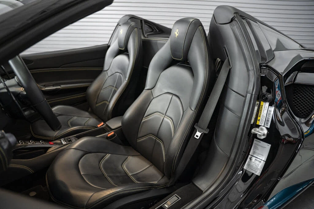 2018 Ferrari 488 Spider - Image 27 of 31