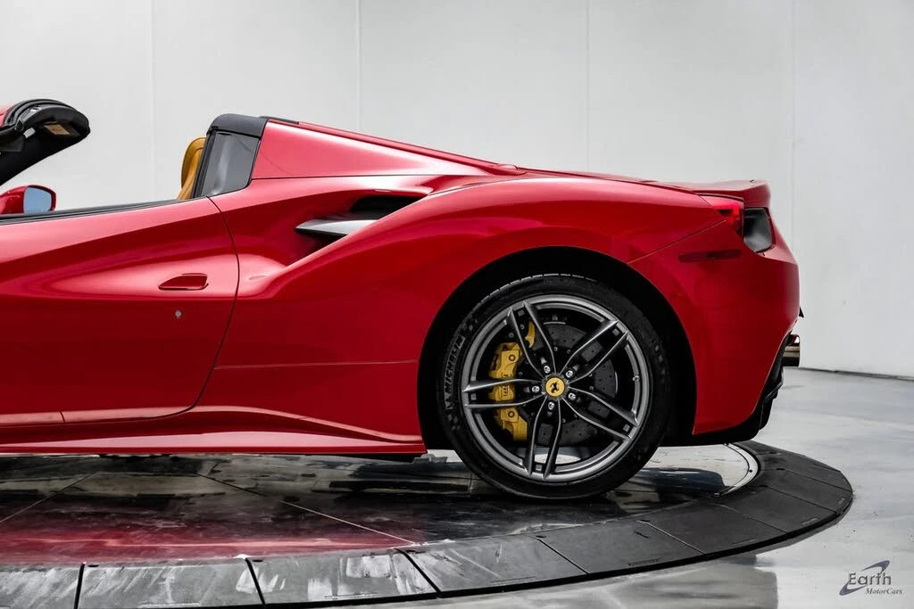 2018 Ferrari 488 Spider - Image 12 of 31