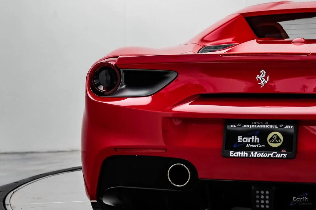 2018 Ferrari 488 Spider - Image 18 of 31