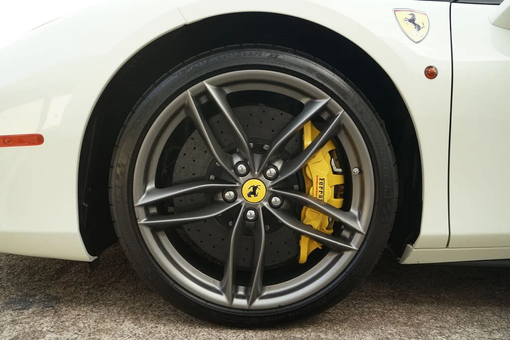 2018 Ferrari 488 Spider - Image 20 of 23