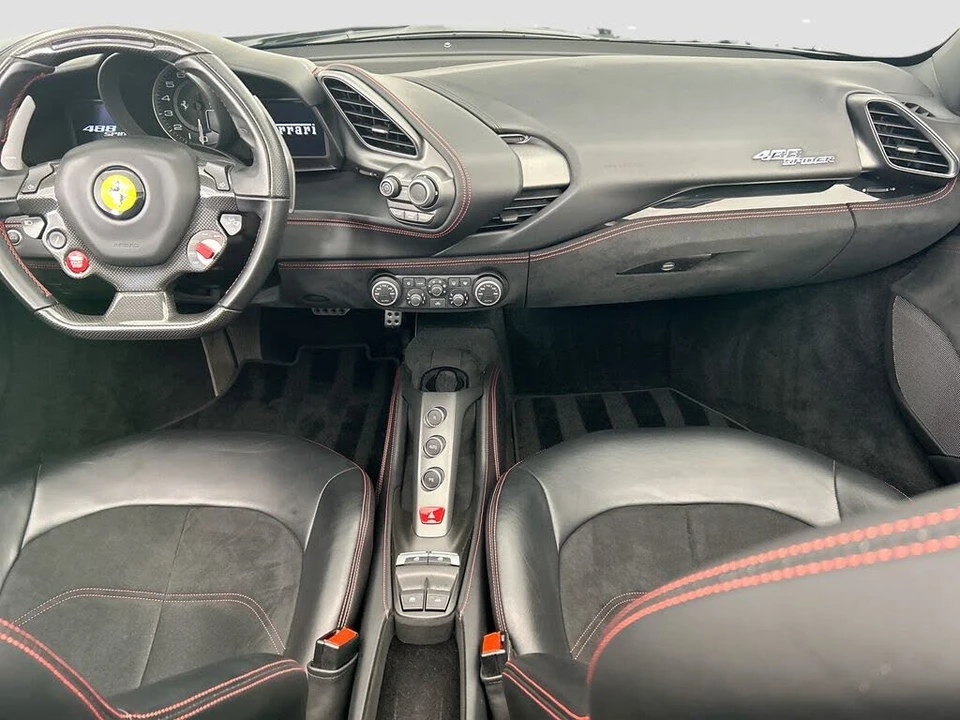 2018 Ferrari 488 Spider - Image 21 of 31