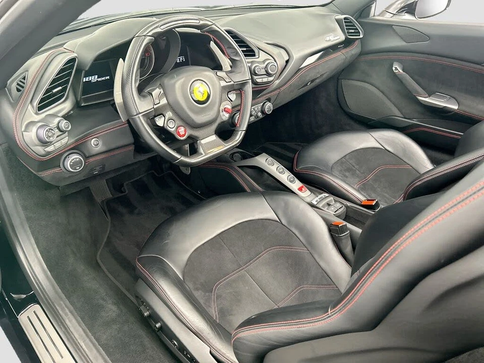 2018 Ferrari 488 Spider - Image 17 of 31