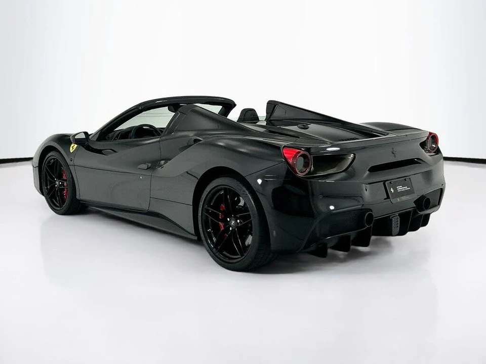 2018 Ferrari 488 Spider - Image 7 of 31