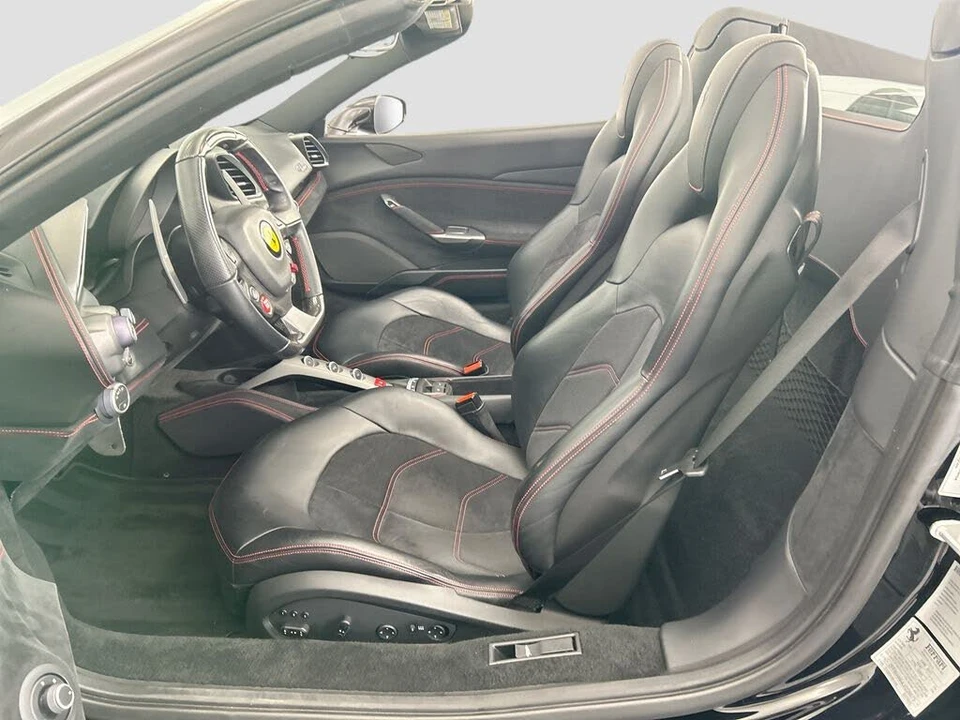 2018 Ferrari 488 Spider - Image 24 of 31