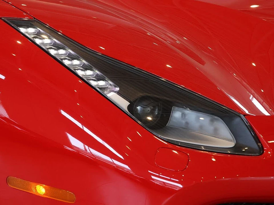 2018 Ferrari 488 Spider - Image 15 of 31