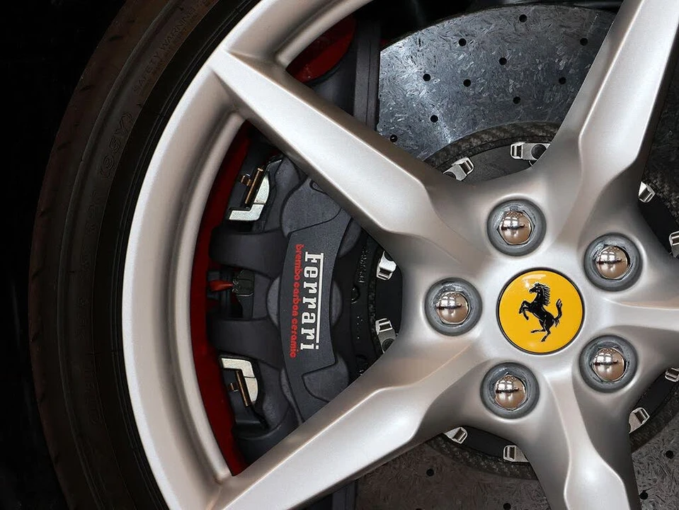 2018 Ferrari 488 Spider - Image 12 of 31