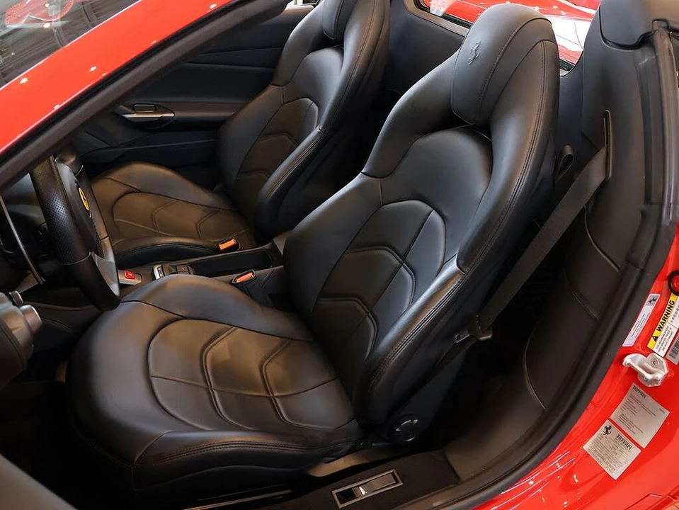 2018 Ferrari 488 Spider - Image 5 of 31