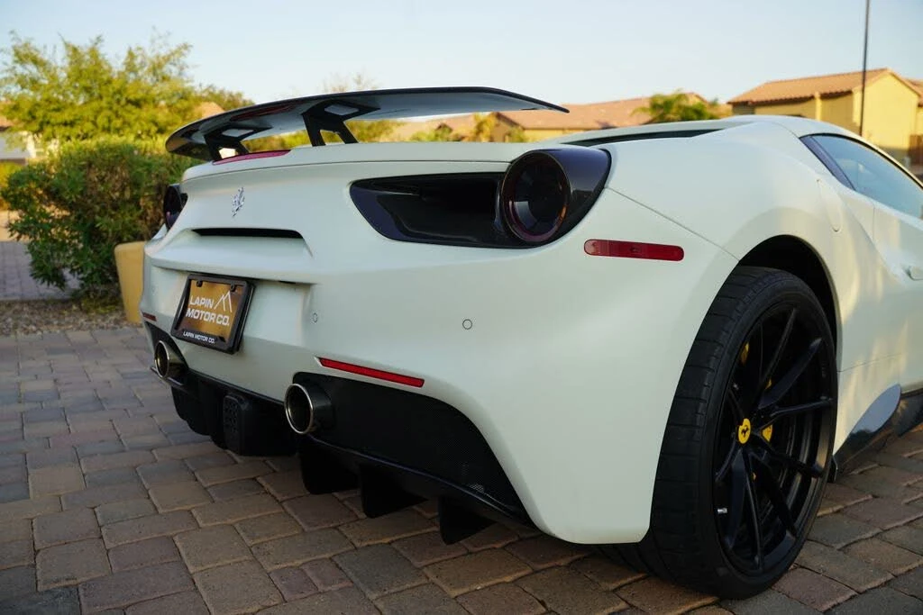 2018 Ferrari 488 Spider - Image 17 of 31