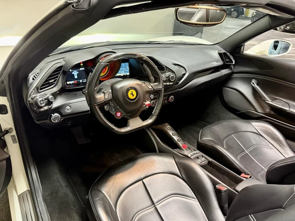 2018 Ferrari 488 Spider - Image 18 of 31