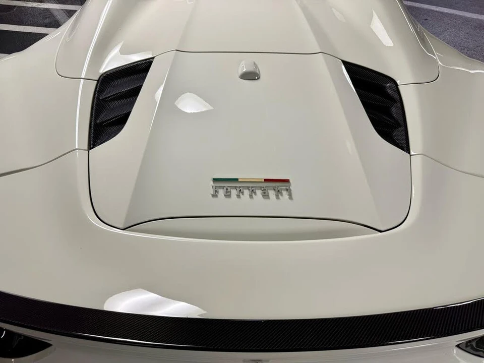 2018 Ferrari 488 Spider - Image 13 of 31