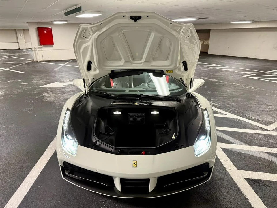 2018 Ferrari 488 Spider - Image 5 of 31