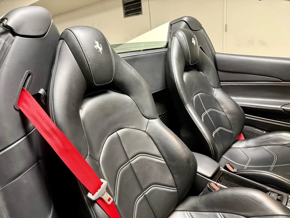 2018 Ferrari 488 Spider - Image 31 of 31