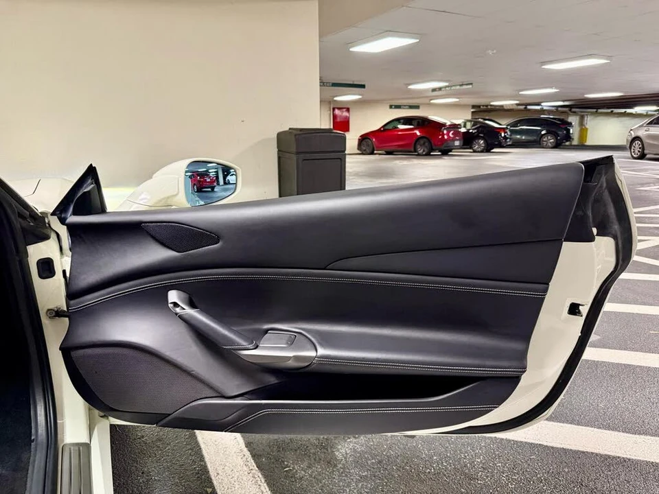 2018 Ferrari 488 Spider - Image 27 of 31