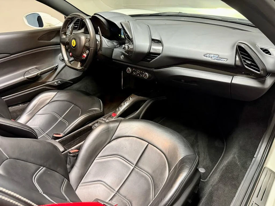 2018 Ferrari 488 Spider - Image 29 of 31