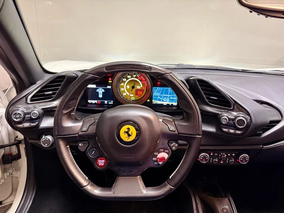 2018 Ferrari 488 Spider - Image 23 of 31