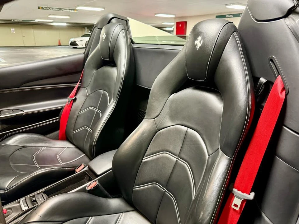 2018 Ferrari 488 Spider - Image 21 of 31