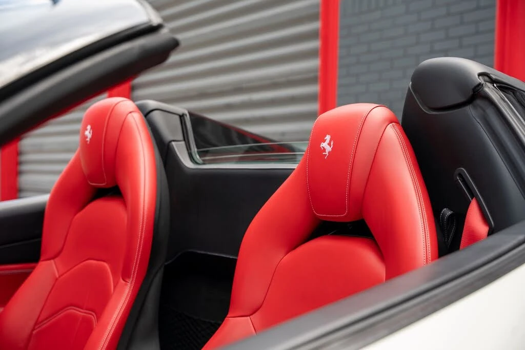 2018 Ferrari 488 Spider - Image 23 of 31
