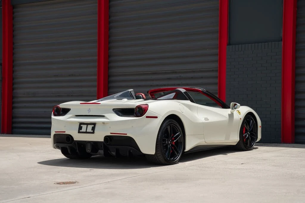 2018 Ferrari 488 Spider - Image 5 of 31