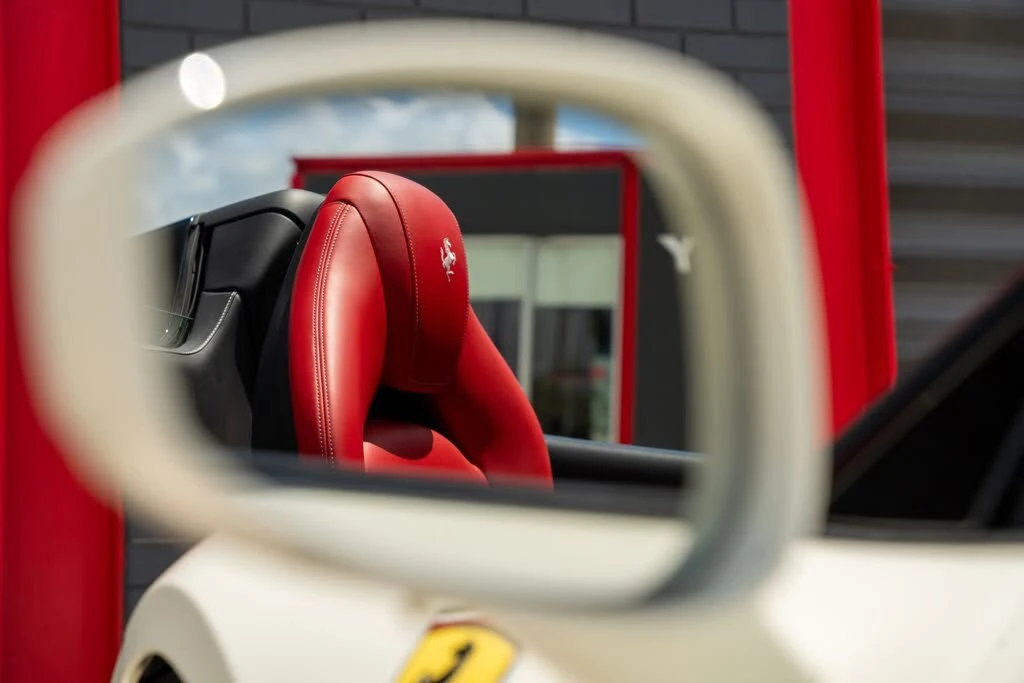 2018 Ferrari 488 Spider - Image 2 of 31