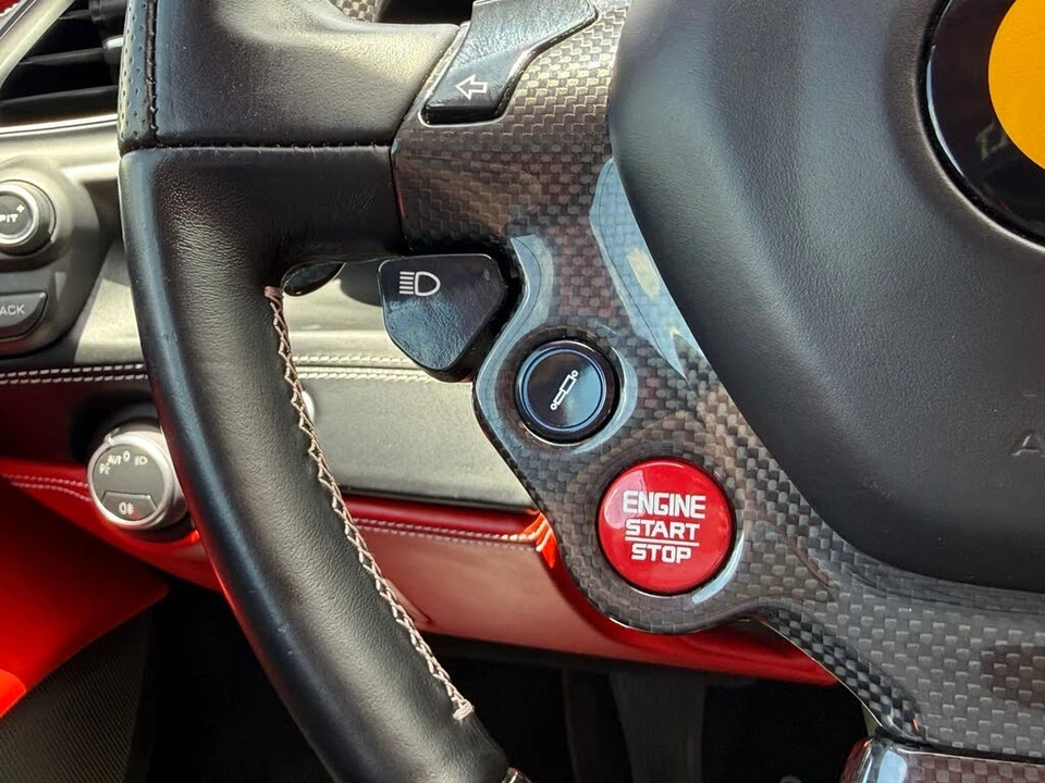 2018 Ferrari 488 Spider - Image 28 of 31