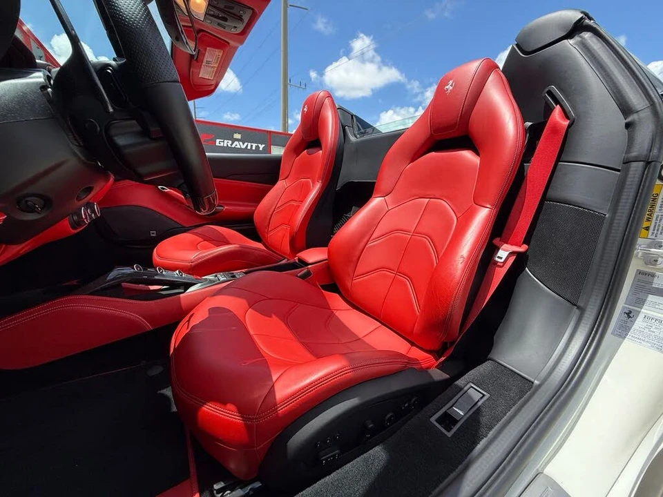 2018 Ferrari 488 Spider - Image 24 of 31