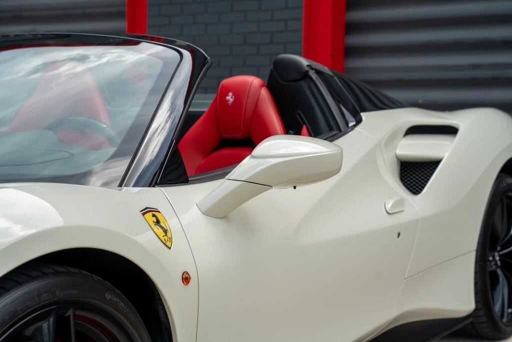 2018 Ferrari 488 Spider - Image 12 of 31