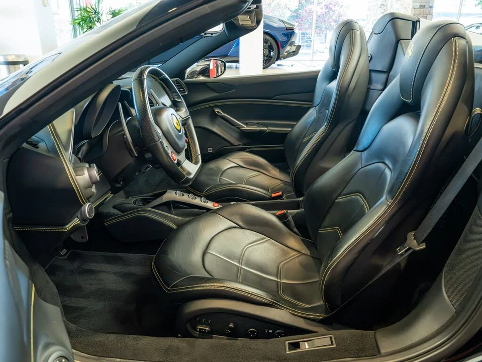 2018 Ferrari 488 Spider - Image 10 of 31