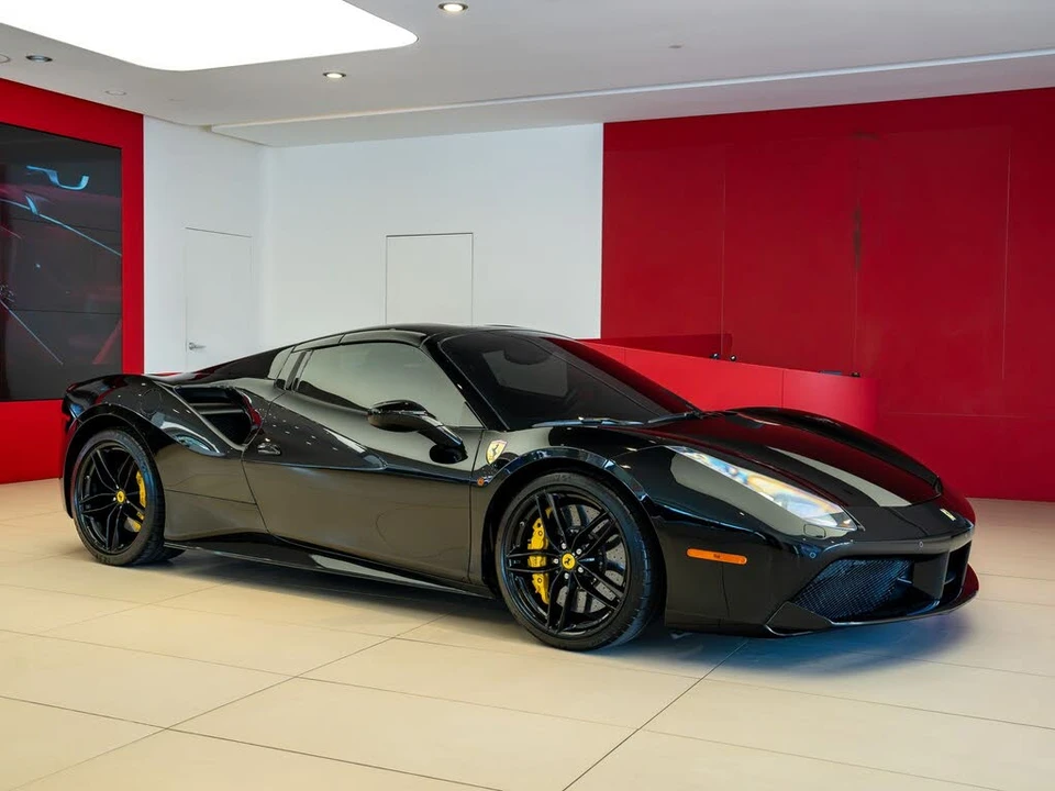 2018 Ferrari 488 Spider - Image 27 of 31