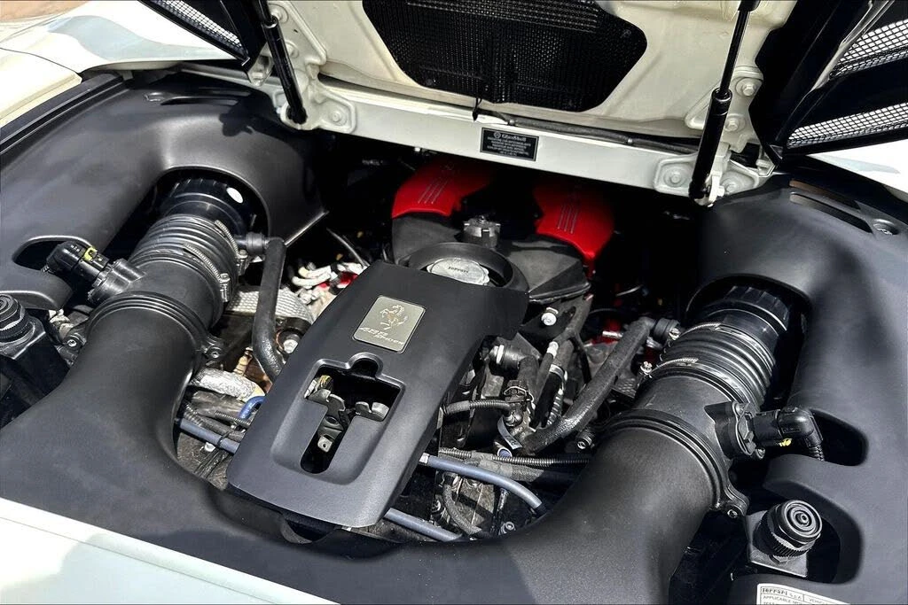 2018 Ferrari 488 Spider - Image 23 of 28