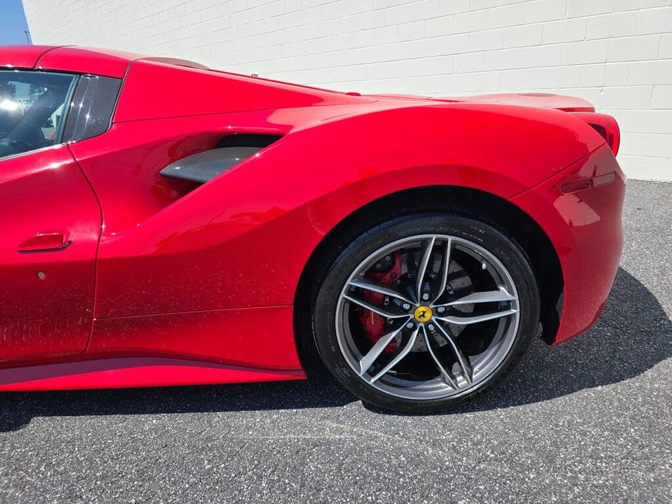 2018 Ferrari 488 Spider - Image 15 of 31
