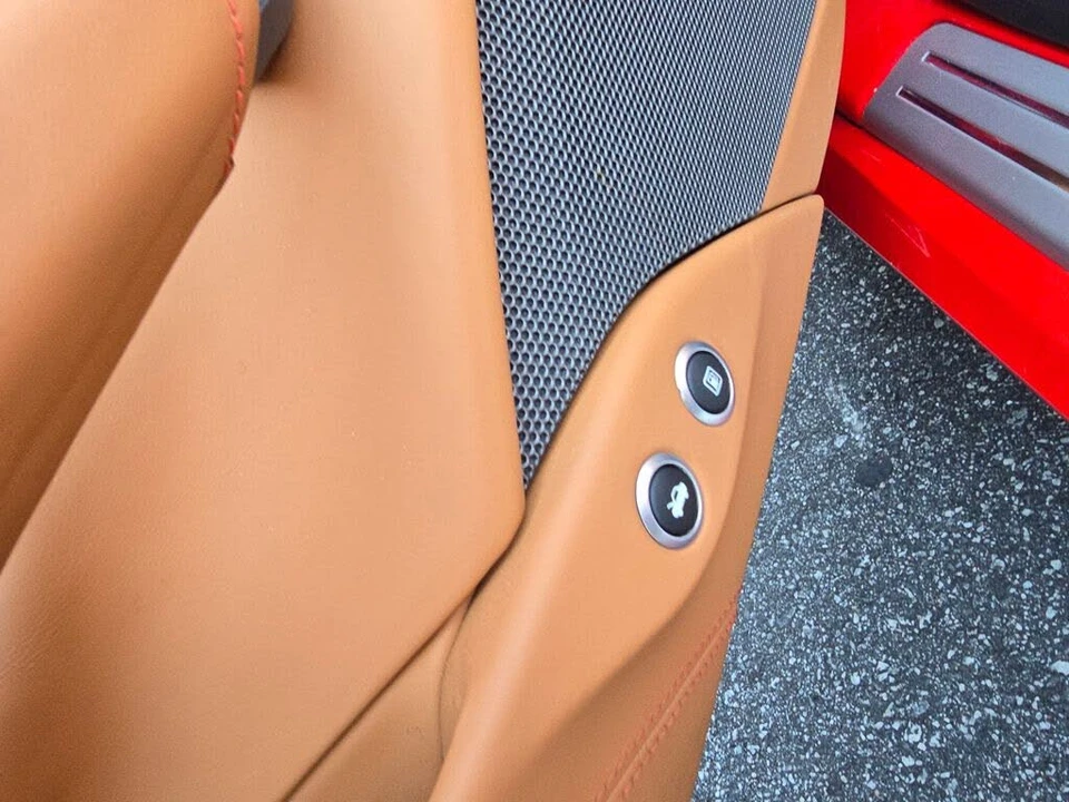 2018 Ferrari 488 Spider - Image 25 of 31
