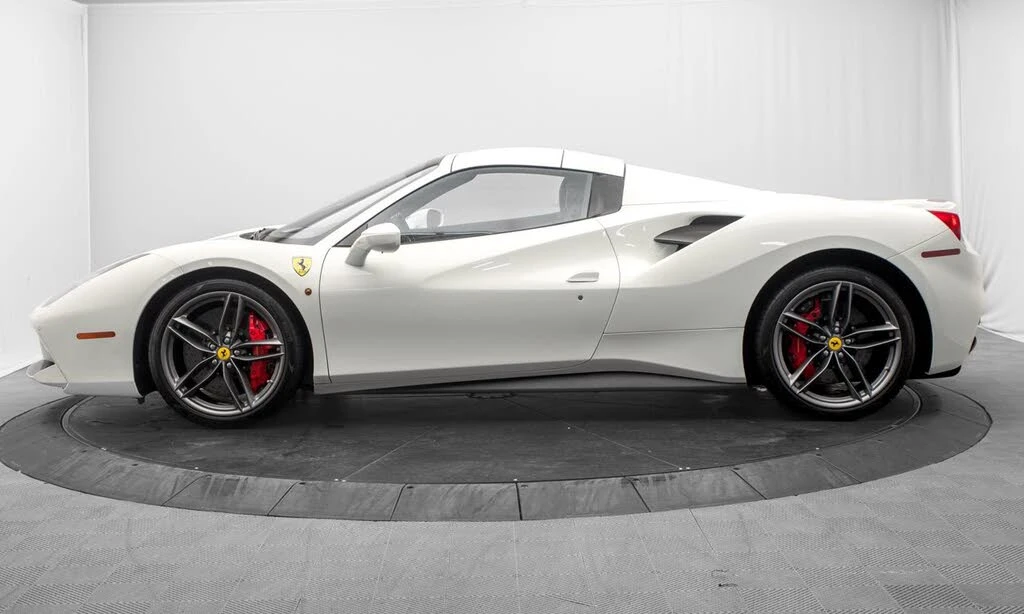 2018 Ferrari 488 Spider - Image 14 of 31