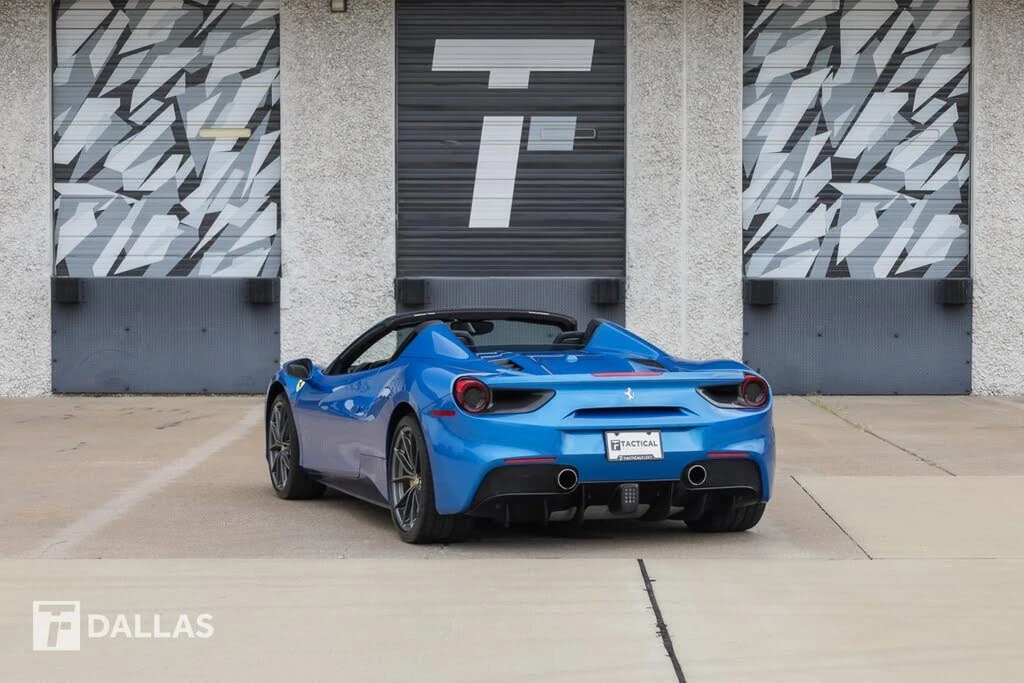 2018 Ferrari 488 Spider - Image 11 of 31