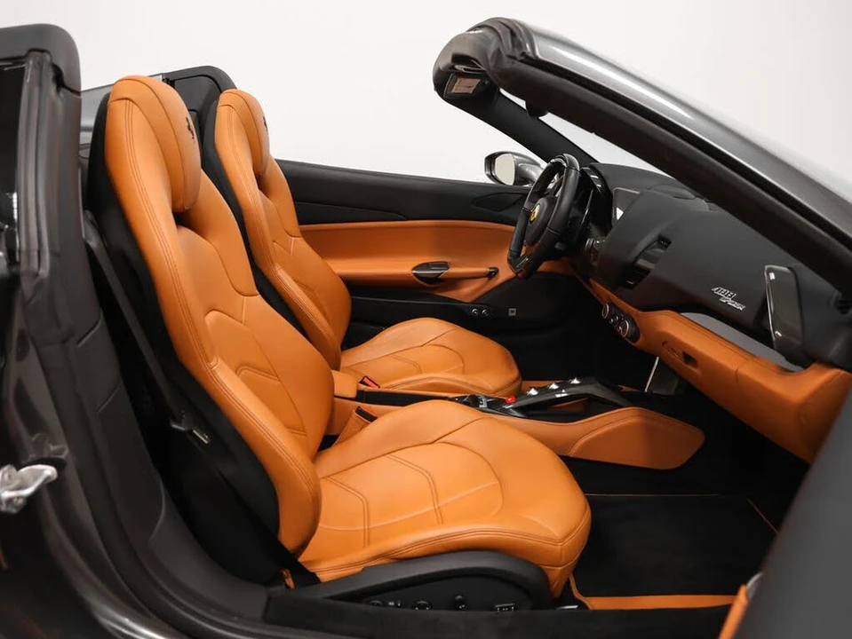 2018 Ferrari 488 Spider - Image 23 of 31